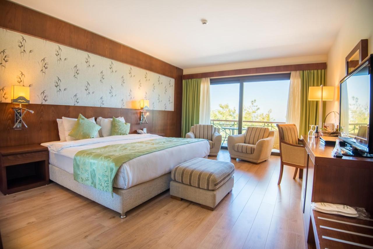 Korineum Golf & Beach Resort Agios Georgios  Kültér fotó